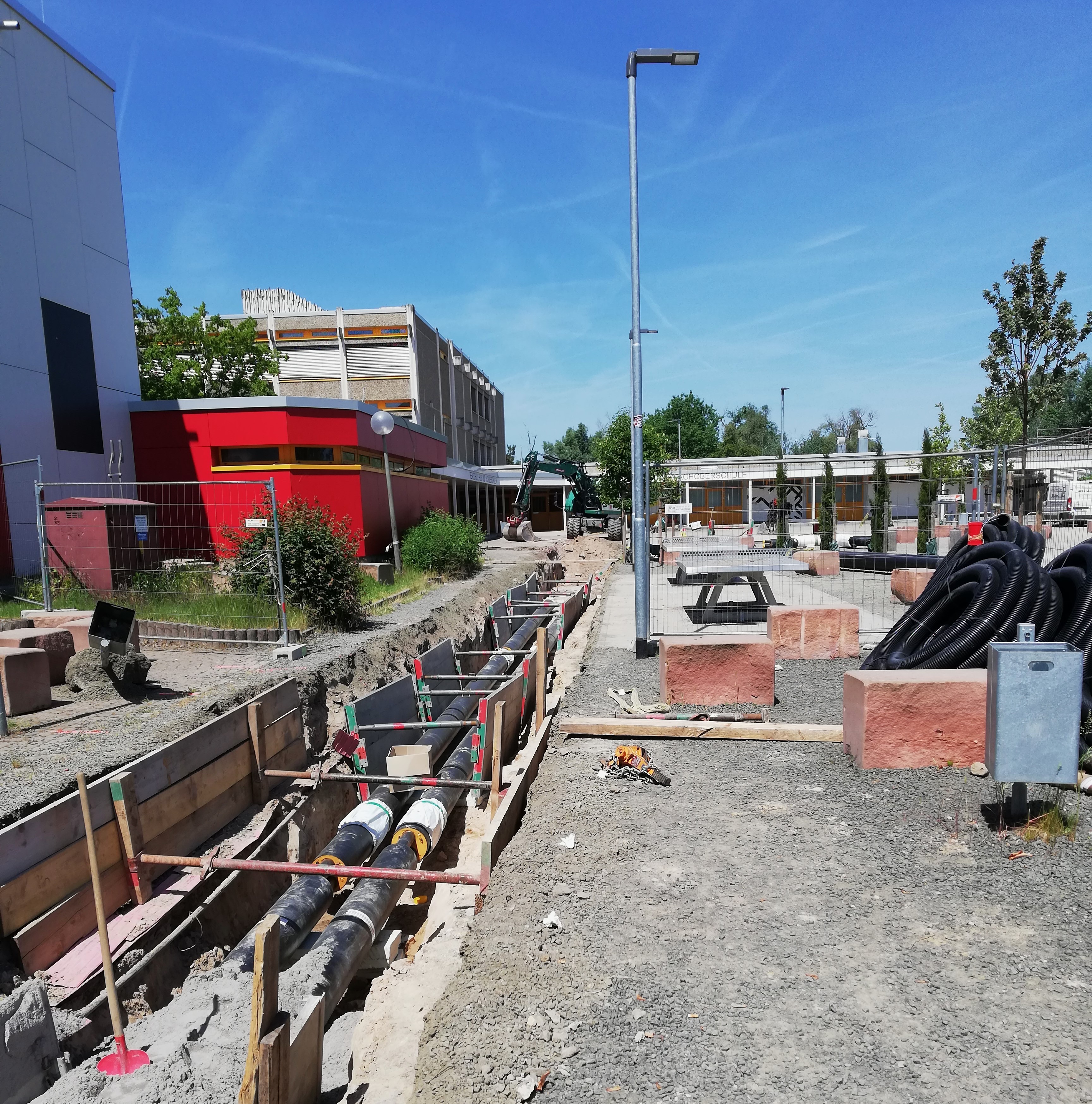 Anbindung des Schulzentrum, kalt und warm