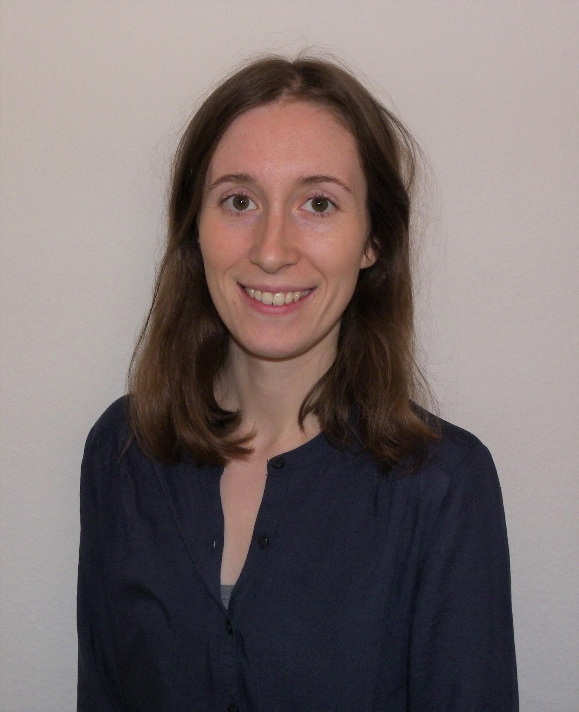 Maren Dern (31) ist seit Oktober 2019 Klimaschutzmanagerin der Stadt Landau in der Pfalz. Sie stammt ursprünglich aus Münster (NRW), sie kam zum Studium – Naturschutzbiologie, Politikwissenschaften, Nachhaltigkeitsmanagement – nach Landau. Als Klimaschutzmanagerin kümmert sie sich um die Umsetzung des städtischen Klimaschutzkonzeptes und begleitet die Umsetzung von konkreten Klimaschutzmaßnahmen. Maren Dern (31) ist seit Oktober 2019 Klimaschutzmanagerin der Stadt Landau in der Pfalz. Sie stammt ursprünglich aus Münster (NRW), sie kam zum Studium – Naturschutzbiologie, Politikwissenschaften, Nachhaltigkeitsmanagement – nach Landau. Als Klimaschutzmanagerin kümmert sie sich um die Umsetzung des städtischen Klimaschutzkonzeptes und begleitet die Umsetzung von konkreten Klimaschutzmaßnahmen.